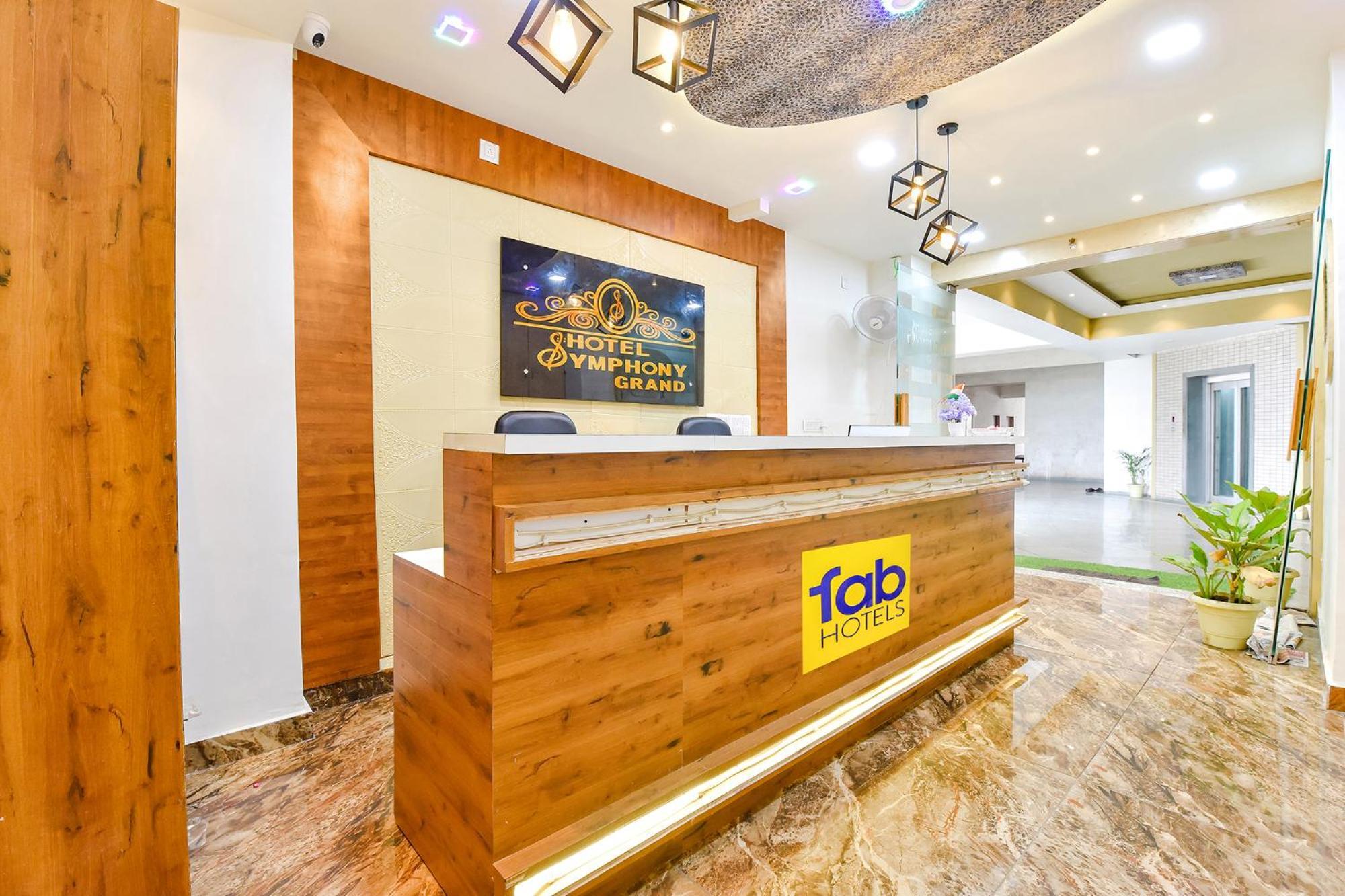 Fabhotel Symphony Grand Ахмедабад Екстер'єр фото