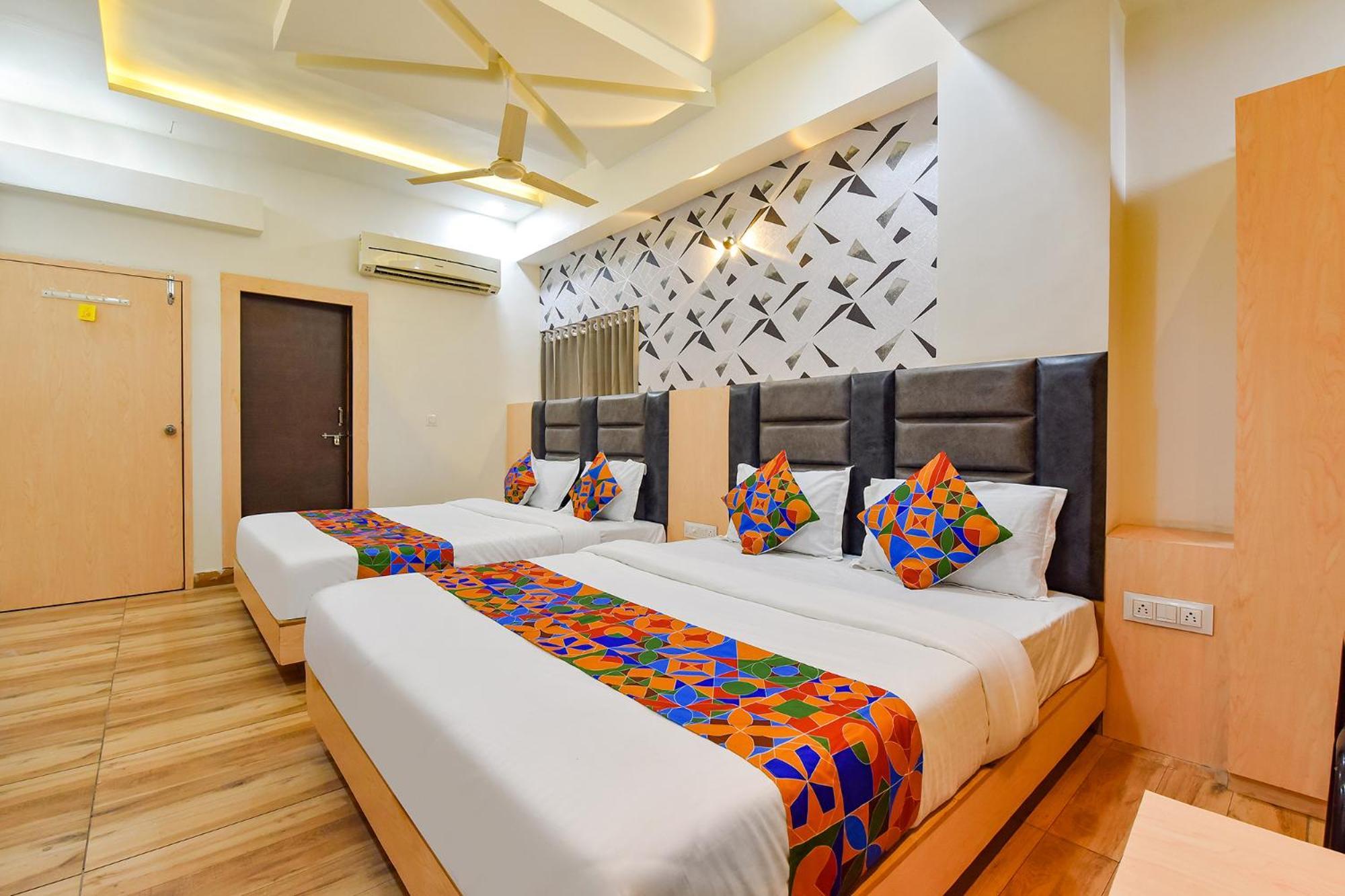 Fabhotel Symphony Grand Ахмедабад Екстер'єр фото
